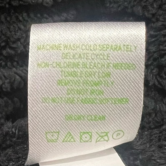 Lilly Pulitzer Black Fuzzy Jacket - Picture 5 of 5